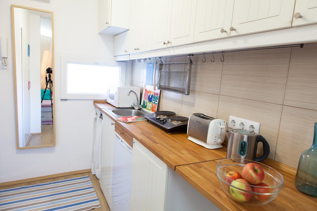 Self Check-In Eco Studio In The Heart Of Buda Boedapest Buitenkant foto